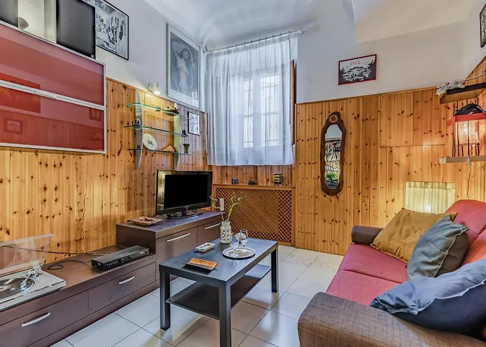 Comfy Apartment Near The Pisa Tower X4