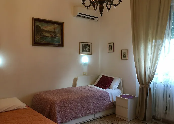A Casa Doina Airport2 Bed and Breakfast Pisa